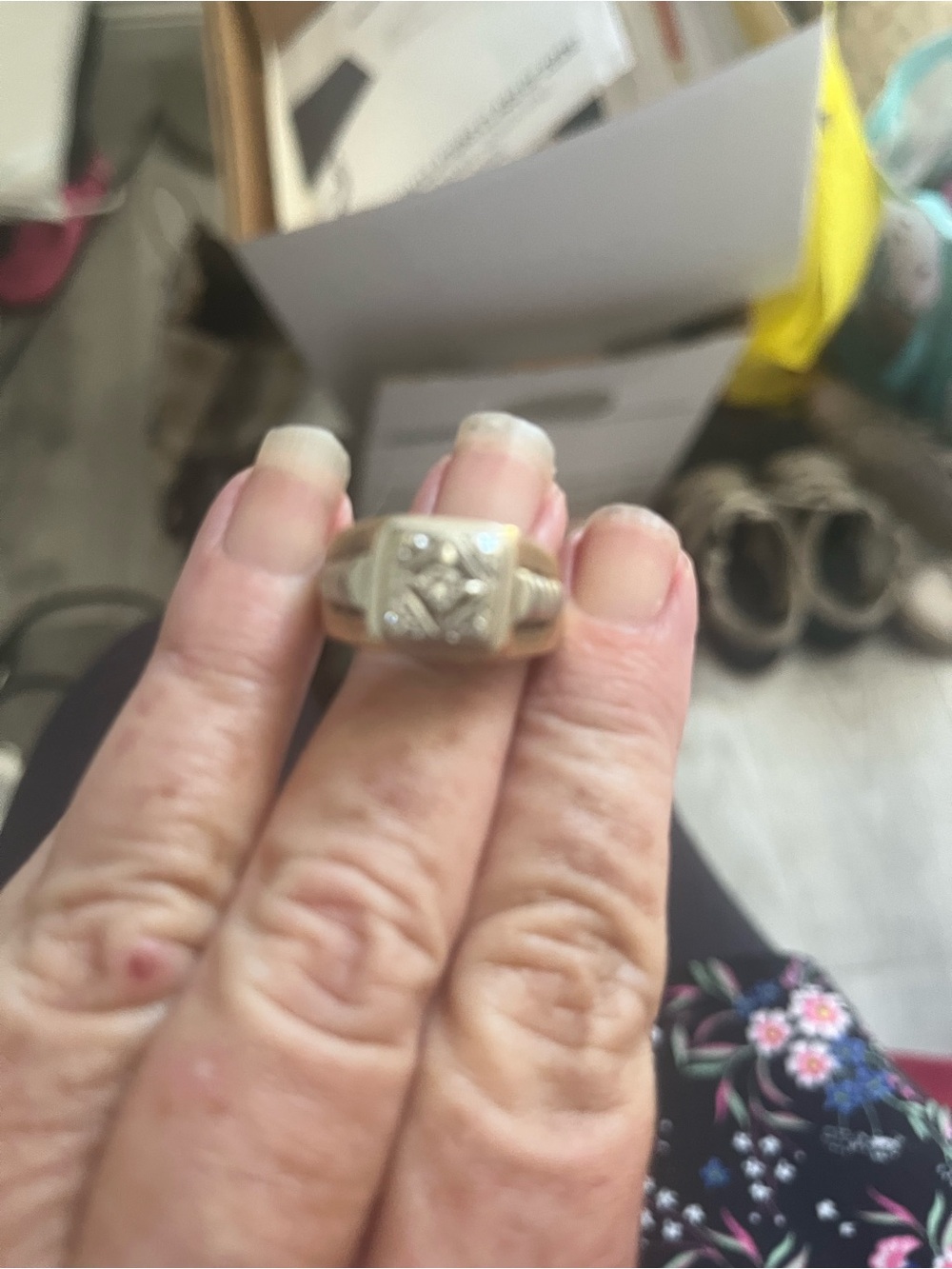 14kt Men’s Diamond Ring